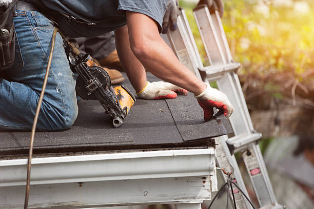 Best Roof Gutter Cleaning  in Saugatuck, CT